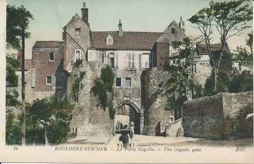 PC47179 Boulogne sur Mer. Das Gayolle Gate. Neurdein. Nr. 24