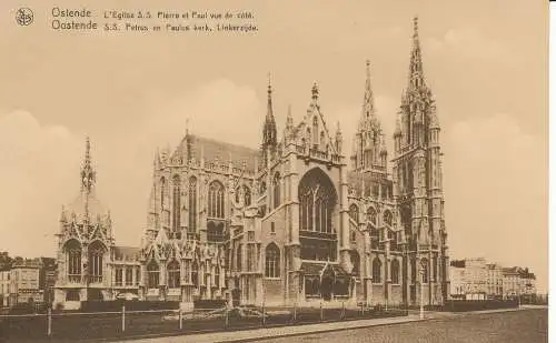 PC47086 Ostende. L Kirche S. S. Pierre et Paul Vue de Cote. Ern. Thill. Nels