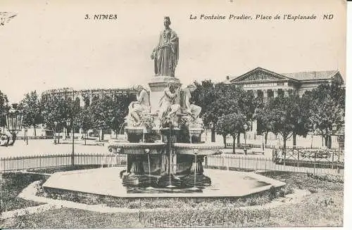 PC47030 Nimes. Der Pradierbrunnen. Place de l Esplanade. Levy und Neurdein Reuni