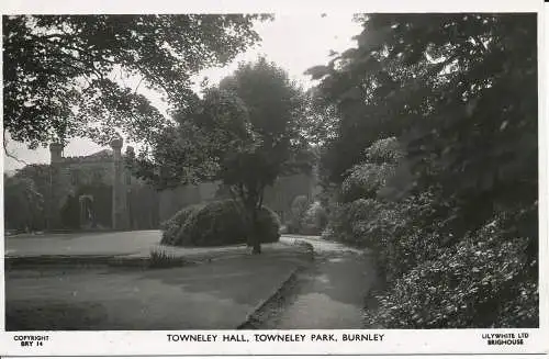 PC00118 Towneley Hall. Towneley Park. Burnley. 1951. RP