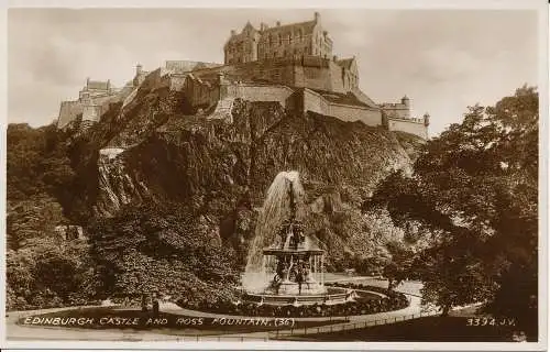 PC00089 Edinburgh Castle und Ross-Brunnen. Valentinstag. RP