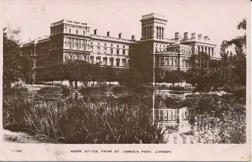 PC00223 Home Office aus St. James Park. London. 1923. RP