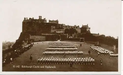 PC00324 Edinburgh Castle and Esplanade