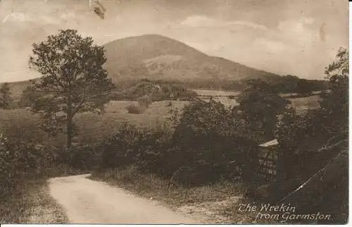 PC01366 Das Wrekin von Garmston. 1917. Frith