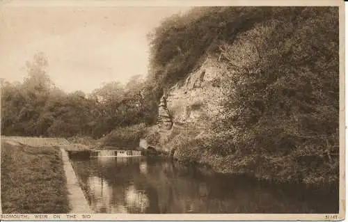 PC01536 Sidmouth. Wehr an der Seite. Photochrom Co