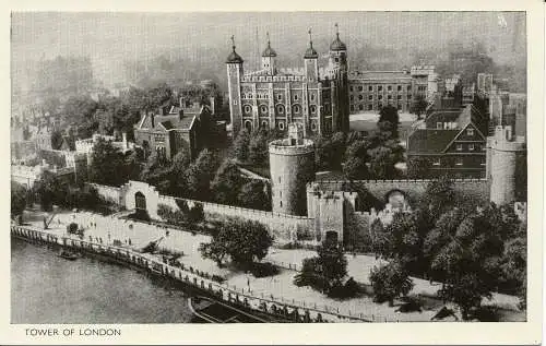 PC01298 Tower of London. D.F. und S