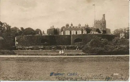 PC02377 Walmer Castle. 1916. J. Welch and Sons