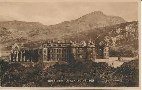 PC01669 Holyrood Palace. Edinburgh. Valentinstag