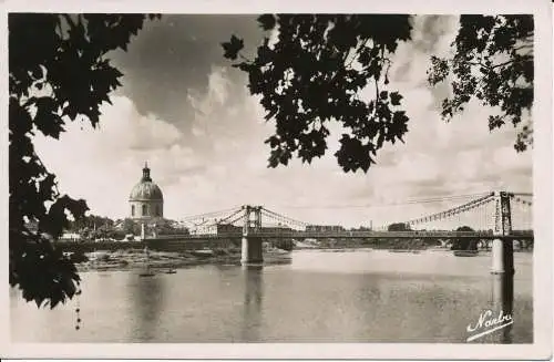 PC03086 Toulouse. Haute Garonne. Hängebrücke und Grave Dome. Narbo