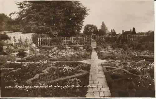 PC03681 Shakespeares Knot Garden. Stratford auf Avon. RP