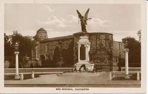 PC03689 War Memorial. Colchester