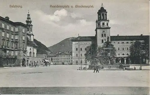 PC03335 Salzburg. Residenzplatz u. Glockenspiel. G. Baldi