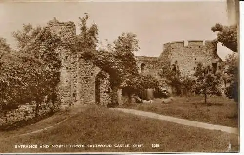 PC03674 Eingang und Nordturm. Saltwood Castle. Kent. Norman. RP