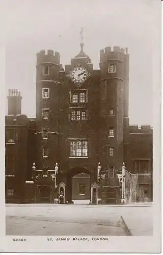 PC03876 St. James Palace. London. RP