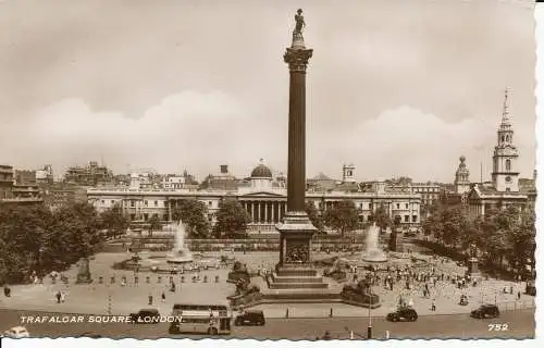 PC04004 Trafalgar Square. London. 1959. RP