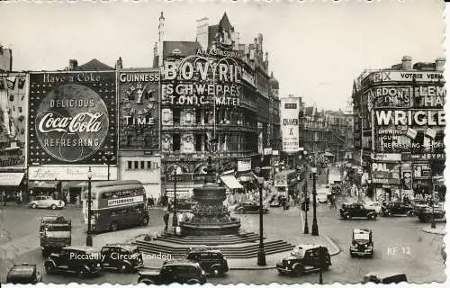 PC04056 Piccadilly Circus. London. 1961. RP