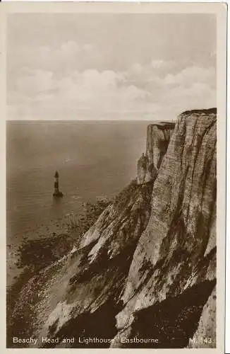 PC01010 Strandkopf und Leuchtturm. Eastbourne. RP