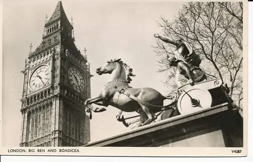 PC04029 London. Big Ben und Boadicea. Photochrom Co