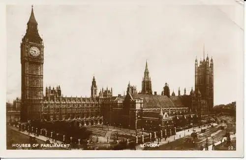 PC03925 Houses of Parliament. London. 1932. RP