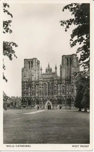 PC05106 Brunnenkathedrale. Westfront. RP