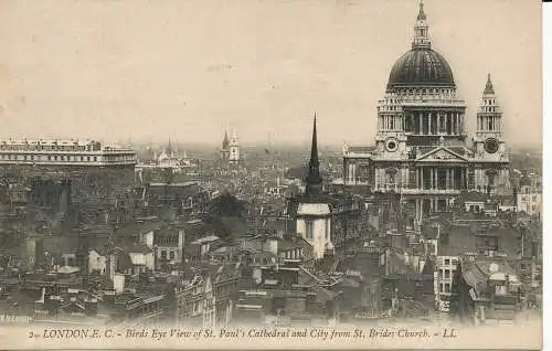 PC04123 London. Vogelperspektive auf die Kathedrale und die Stadt St. Pauls. LL 2