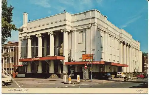 PC06091 Neues Theater. Rumpf. Dennis Postkarte