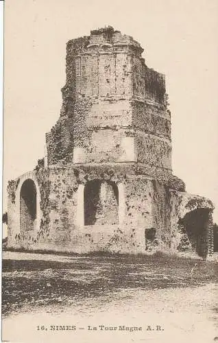 PC09167 Nimes. Der Magne Tower. A.R.Nr. 16