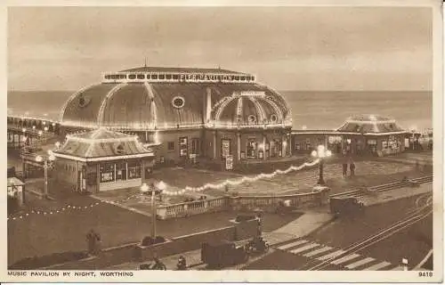 PC08738 Musikpavillon bei Nacht. Worthing. S. und E. Norman. Nr. 9418. 1957