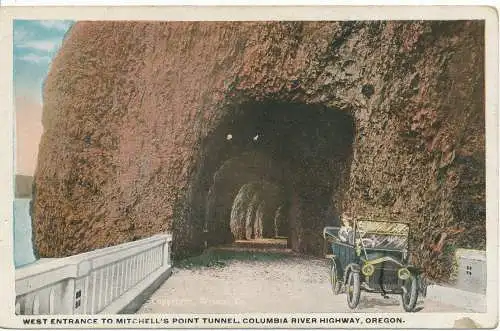 PC11179 Westeingang zum Mitchells Point Tunnel. Columbia River Highway. Oregon.