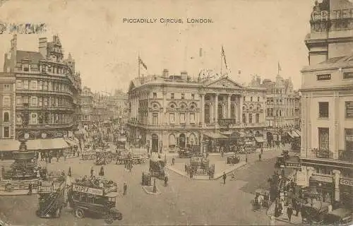 PC07933 Piccadilly Circus. London. 1914