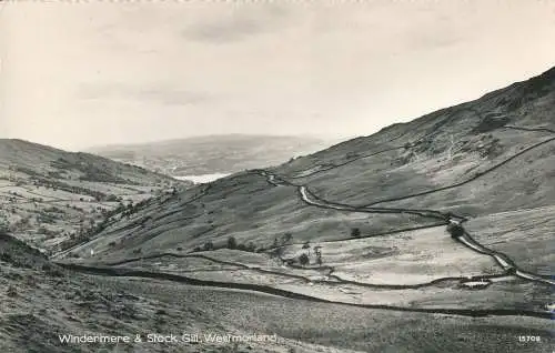 PC06722 Windermere und Stock Gill. Westmorland. RP