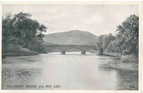 PC11531 Callander Bridge und Ben Ledi. Weiß. Das Beste von allem. Nr. 1220