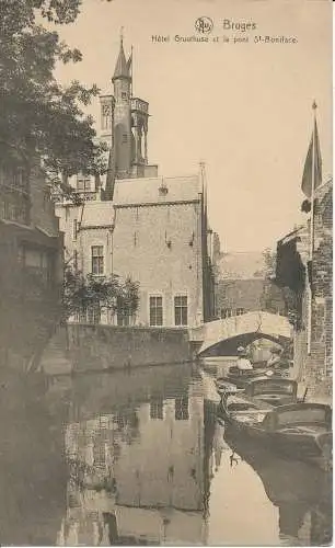 PC10811 Brügge. Hotel Gruuthuse und die St. Bonifatiusbrücke. Ern. Thill