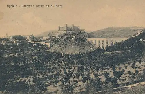 PC10653 Spoleto. Panorama gesehen von St. Peter. Gizzi. B. Hopkins