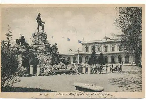 PC09937 Parma. Bahnhof und Denkmal für Vittorio Bottego