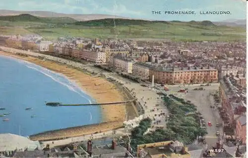 PC06879 Die Promenade. Llandudno. Valentinstag. Valesque. 1957