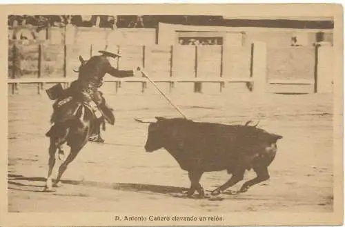 PC09897 D. Antonio Canero Clavando ein Gitter