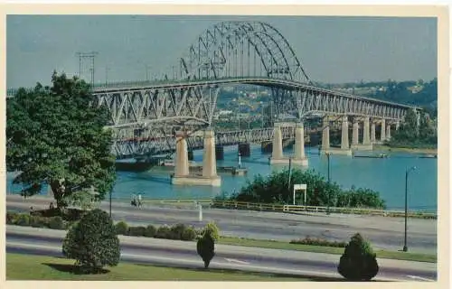 PC09839 Pattullo-Brücke. Fraser River in New Westminster. B.C. Kanada. Tayorch