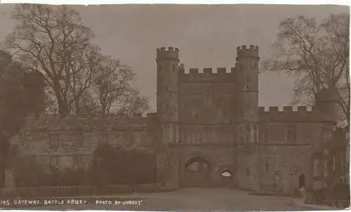 PC13712 Gateway Battle Abbey. Richter. RP. 1914