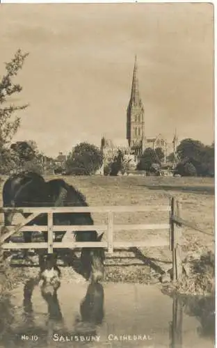 PC13722 Kathedrale von Salisbury. RP. 1937