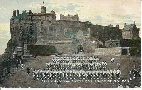 PC13924 schwarze Uhr auf Castle Esplanade. Edinburgh. H.H. und S. 1910