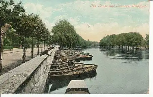 PC14274 Der Fluss und die Terrasse. Bedford. Valentinstag