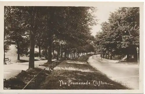 PC14892 Die Promenade. Clifton. Harvey Barton. Nr. 67. RP. 1915