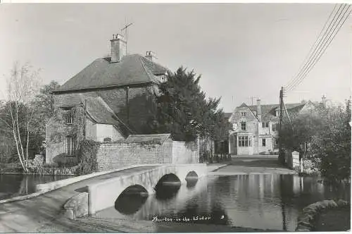 PC14957 Bourton auf dem Wasser. RP