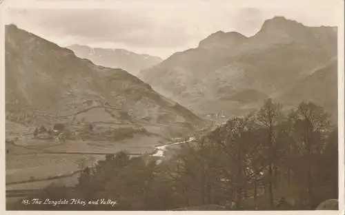 PC15407 Die Langdale Pikes and Valley. Abraham. RP. 1938