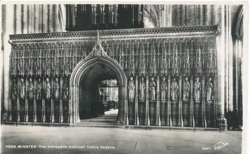 PC15459 York Minster. Die Chorleinwand aus dem 15. Jahrhundert. Walter Scott 6907. RP