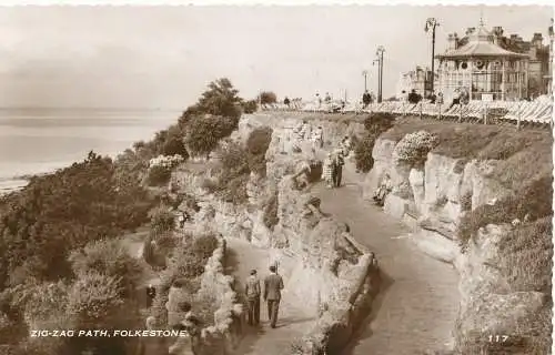 PC15892 Zickzackpfad. Folkestone. RP. 1959