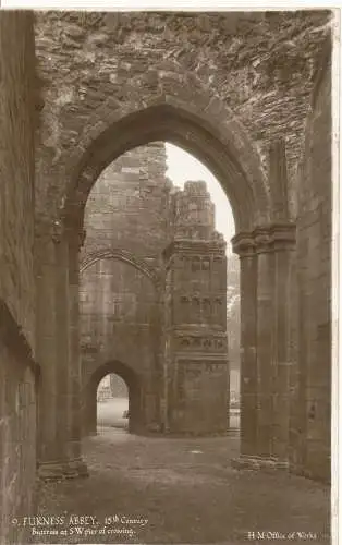 PC16112 Furness Abbey. Strebestütze aus dem 15. Jahrhundert am S W Pier of Crossing. H.M. Offi