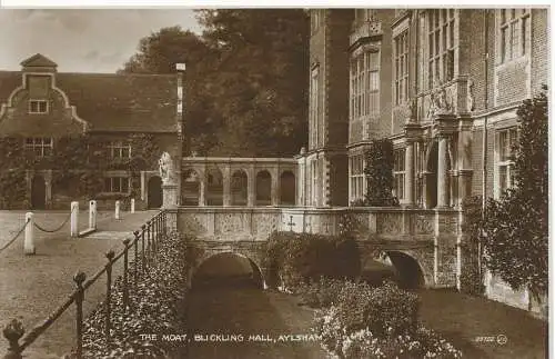 PC15698 Der Graben. Blickling Hall. Aylsham. Valentinstag. Nr. 89702. RP