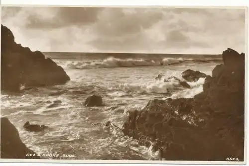 PC16239 Meer und Felsen. Bude. RP. 1938